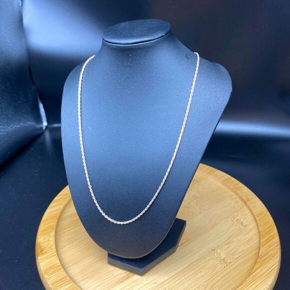 Ladies 18” 925 rope chain with lobster claw clasp - Picture 2 of 12